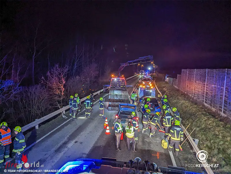 O Wieder Schwerer Unfall Auf Der B Vier Pkw Beteiligt Vier