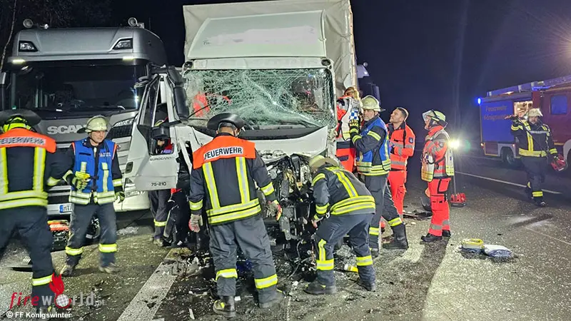 D Auffahrunfall mit mehreren Lkw auf der A 3 bei Königswinter Fahrer