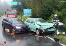 Oö: Aufräumarbeiten nach Verkehrsunfall mit zwei Pkw in Bad Ischl