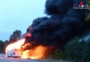 Deutschland: Reisebus auf der L 770 bei Eldagsen in Vollbrand