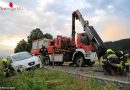 Stmk: Fahrzeugbergung mit Wechselladerkran in Großlobming