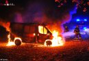 Deutschland: Lieferwagen in Iserlohn in Vollbrand