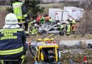 Nö: Schwierige Personenrettung nach Pkw-Unfall auf der Lb16 in Leopoldsdorf