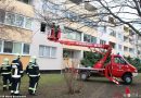 Nö: Türöffnung mit Unterstützung des Rettungsdienstes durch die Feuerwehr Maria Enzersdorf