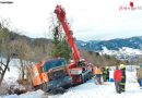 Oö: Kraneinsatz bei Lkw-Bergung in Micheldorf