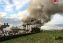 Oö: Großbrand bei Möbelhersteller in Naarn: Vom Brandmeldealarm zum Großeinsatz