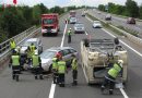 Bgld: Wohnwagen nach Unfall auf A3 bei Müllendorf am Dach gelandet