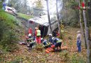 Tirol: Bus stürzt bei Unfall mehrere Meter ab: 24 Verletzte auf der B 189