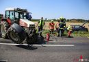 Oö: Ein Leichtverletzter bei Kollision zwischen Pkw und Traktor auf der Ofteringer Straße, Marchtrenk/Oftering