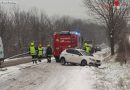 Nö: Verkehrsunfall bei Neuschnee in Markt Piesting