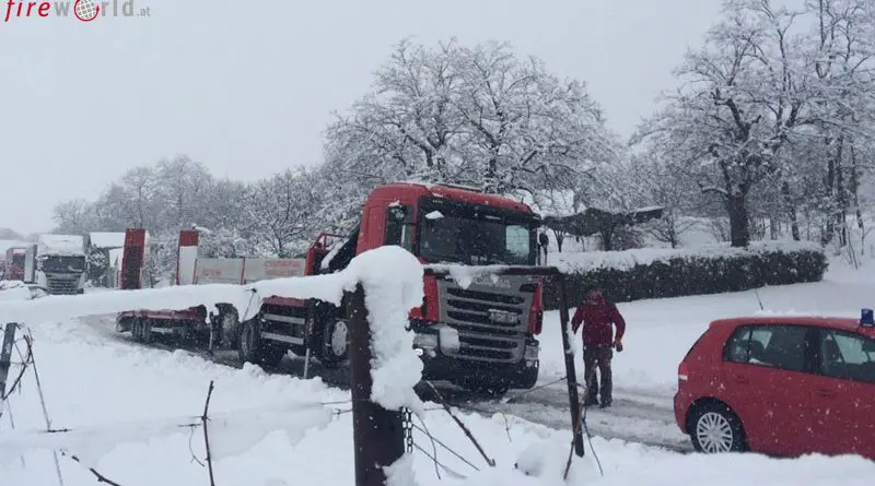 Nö: Winterbedingte Feuerwehreinsätze im Bezirk Bruck an ...