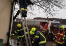 Oö: Feuerwehreinsatz bei Starkregen in Attnang-Puchheim