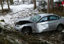 Oö: Fahrzeug bei Unfall in Pühret in den Wald geschleudert