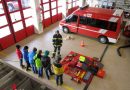 Oö: Schwerpunktnachmittag bei der Feuerwehr → Neue Mittelschule Scharnstein zu Besuch