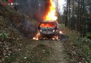 Oö: Vermeintlicher Waldbrand entpuppte sich als Kfz-Vollbrand in Scharnstein