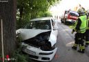 Oö: Lenkerin kracht bei Ausweichmanöver in Schleißheim gegen Baum