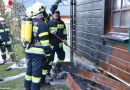 Stmk: Brand an Wirtschaftsgebäude in Schwanberg → Einsatz von Gartenschlauch und Löscher bremst Brand ein