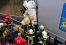 Nö: Lkw-Unfall bei der Flughafenausfahrt der A4 in Schwechat → Fahrer eingeklemmt