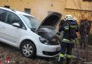 Oö: Nachlöscharbeiten bei Autobrand in Thalheim bei Wels