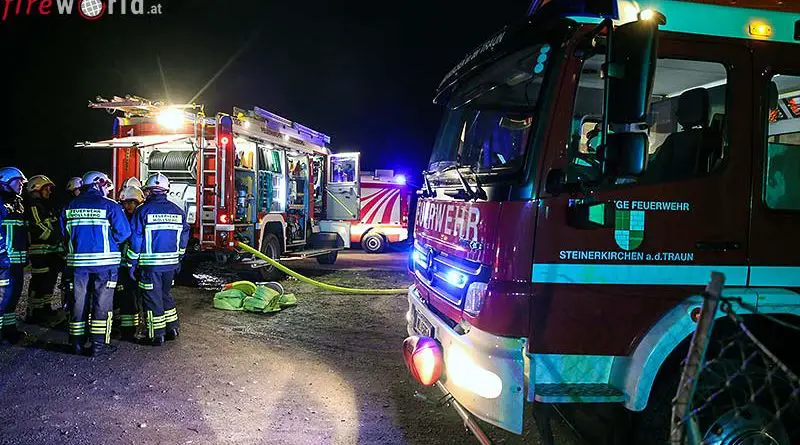 Oö: Sechs Feuerwehren Bei Brand In Einem Hackschnitzellager Im Einsatz ...