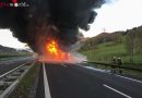 Stmk: Großeinsatz nach Vollbrand eines Autobusses auf der A9