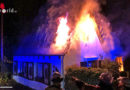 D: Wohnhaus-Dachstuhl in Bremerhaven in Flammen