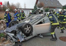 Oö: Lenkerin nach Unfall beim Ausparken in Ohlsdorf befreit