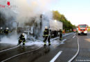 Nö: Lkw brennt auf der A21 vollständig aus