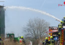 D: Feuer in Busenwurth → Flammen schlagen aus Photovoltaikanlage