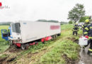 Oö: Sattelschlepper von B 134 geschleudert → 4-Stunden-Einsatz