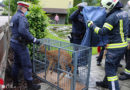 Oö: Feuerwehr und Polizei auf Rehe-Fang im Garten