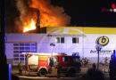 Oö: Gewerbe-Großbrand nach Masseschluss in Haag/Hausruck → Löschwasser aus dem Freibad