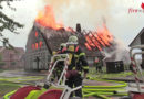 D: Reetdachhaus nach Gewitter in Vollbrand → mind. 500.000 Euro Schaden