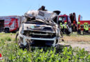 Nö: 3-Achs-Lkw überschlagen → ein Toter auf der Brucker Bundesstraße