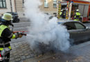 Bayern: Brennender Mercedes in Parkbucht in München