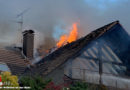 D: Dachstuhlbrand bei zweigeschossigem Wohnhaus in Mülheim an der Ruhr