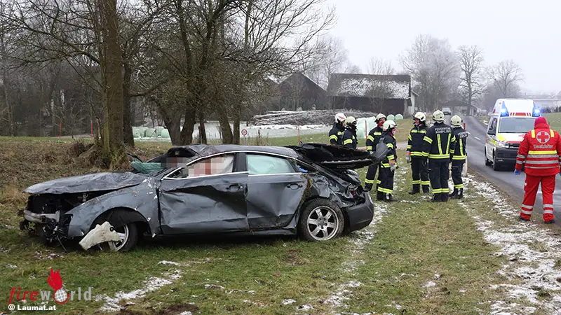 Oö: Mann (26) Bei Pkw-Mehrfachüberschlag Bei Kallham Tödlich Verletzt ...