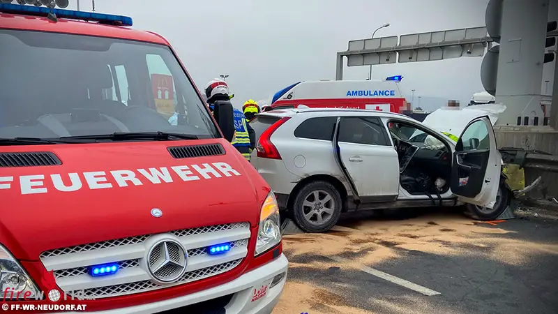 no tragischer verkehrsunfall auf der b11 wiener neudorf ein todesopfer fireworld at