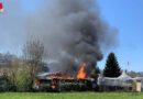 Schweiz: Stichflamme aus Gasgriller heizt Schrebergartenhaus ab, ein Brandverletzter