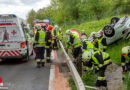 Nö: Pkw-Überschlag auf der B 37 bei Krems endet auf Straßenböschung