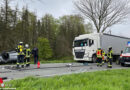 D: Pkw prallt gegen Lkw, kollidiert mit weiterem Lkw und landet bei Schermbeck am Dach