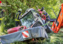 Oö: Bergung eines abgerutschten Mähtracs in Hartkirchen