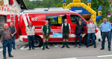 Eisschützen unterstützen die Feuerwache Perneck