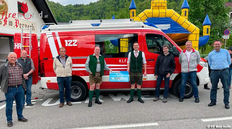 Eisschützen unterstützen die Feuerwache Perneck