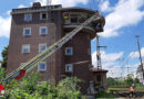 Bayern: Feuerwehr München holt Fensterreiniger aus 20 m Höhe