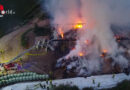 Oö: Großeinsatz von 12 Feuerwehren bei Heu- und Strohlagerbrand auf Bauernhof in Nußbach