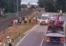 Nö: Pkw landet nach Unfall in Gloggnitz auf Gleisbereich der Südbahn