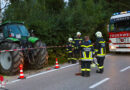 Oö: Schwierige Bergung nach Traktorunfall an Gemeindegrenze zwischen Laakirchen und Roitham am Traunfall