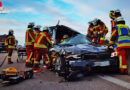 D: Pkw kracht auf BAB 5 bei Bruchsal auf Lkw → Feuerwehr befreit Eingeschlossenen