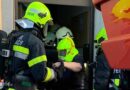 Ktn: Hilferufe und Personenrettung bei dramatischem Wohnungsbrand in Mehrfamilienhaus in Villach